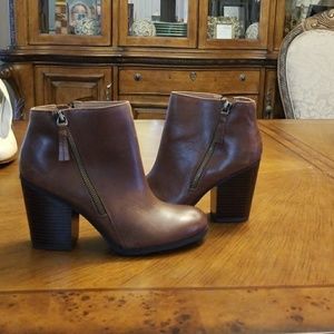 Kenneth Cole booties